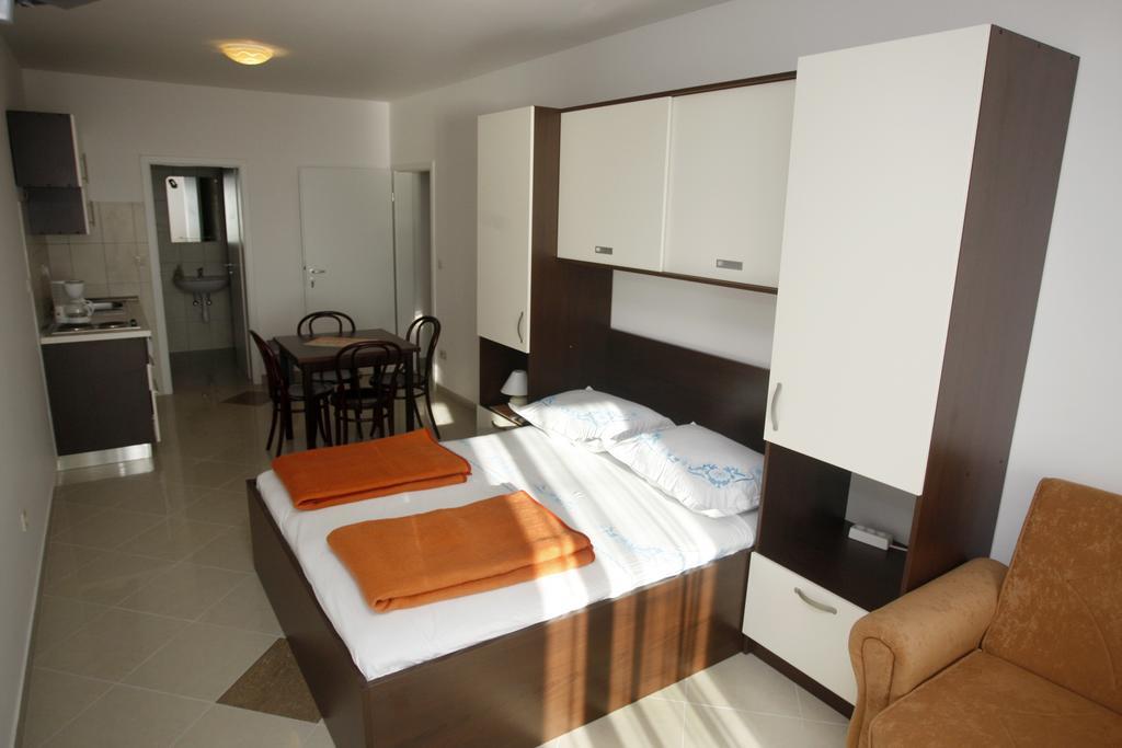 Apartments Rubic Omiš Exterior foto